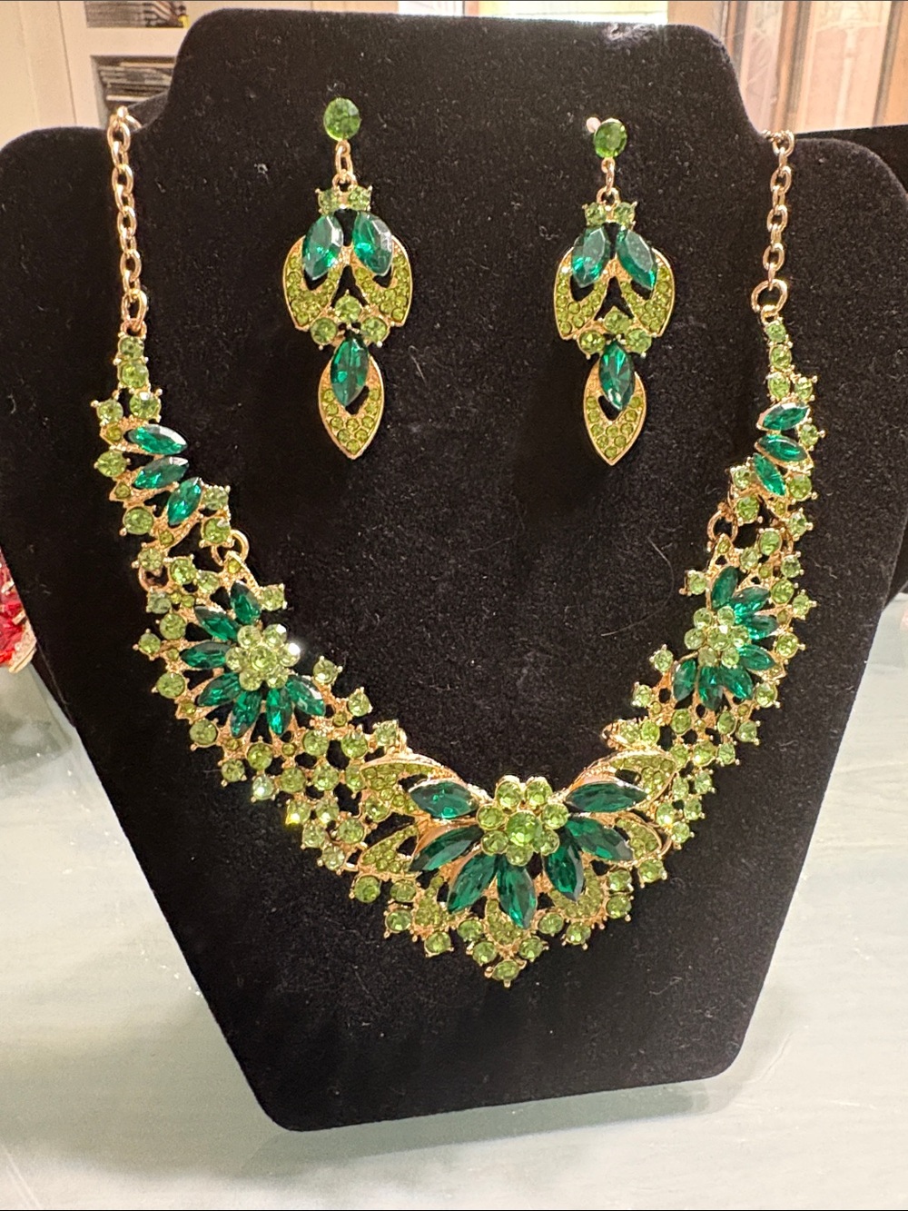 Gold-Tone Emerald Green Crystal Floral Necklace and Earrings Set